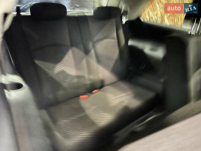 Серый Додж Джорни, объемом двигателя 2.36 л и пробегом 105 тыс. км за 13600 $, фото 53 на Automoto.ua