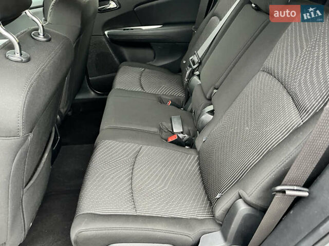 Серый Додж Джорни, объемом двигателя 2.36 л и пробегом 105 тыс. км за 13600 $, фото 41 на Automoto.ua