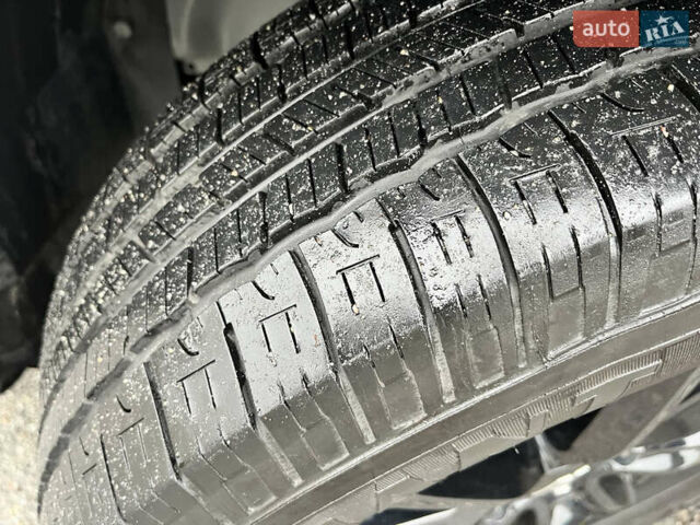 Серый Додж Джорни, объемом двигателя 2.36 л и пробегом 105 тыс. км за 13600 $, фото 44 на Automoto.ua