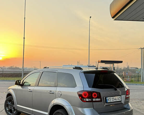 Серый Додж Джорни, объемом двигателя 2.36 л и пробегом 127 тыс. км за 14999 $, фото 11 на Automoto.ua