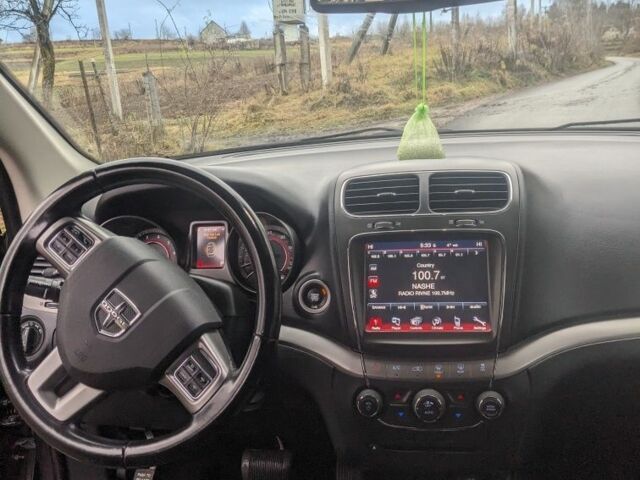 Серый Додж Джорни, объемом двигателя 2 л и пробегом 167 тыс. км за 12900 $, фото 8 на Automoto.ua