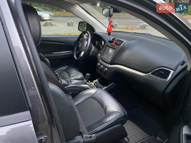 Сірий Додж Джорні, об'ємом двигуна 2.36 л та пробігом 126 тис. км за 13300 $, фото 7 на Automoto.ua