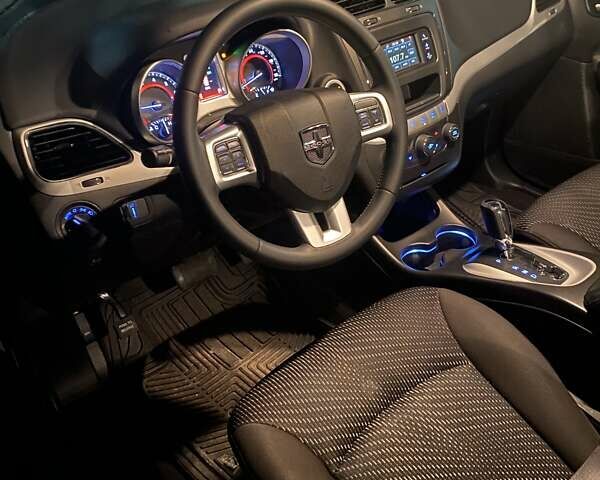 Сірий Додж Джорні, об'ємом двигуна 2.36 л та пробігом 39 тис. км за 14900 $, фото 17 на Automoto.ua