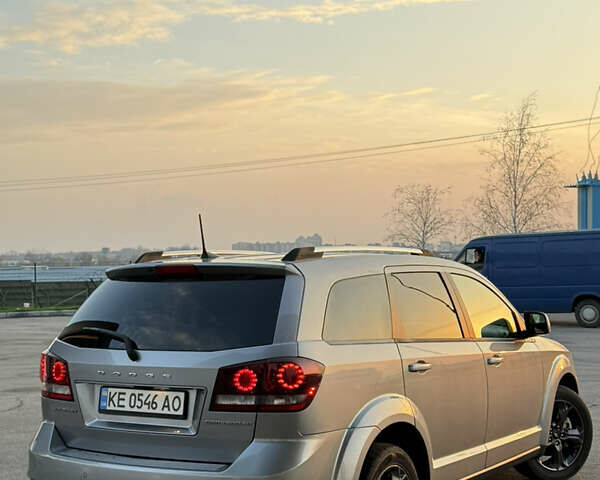 Серый Додж Джорни, объемом двигателя 2.36 л и пробегом 127 тыс. км за 14999 $, фото 8 на Automoto.ua