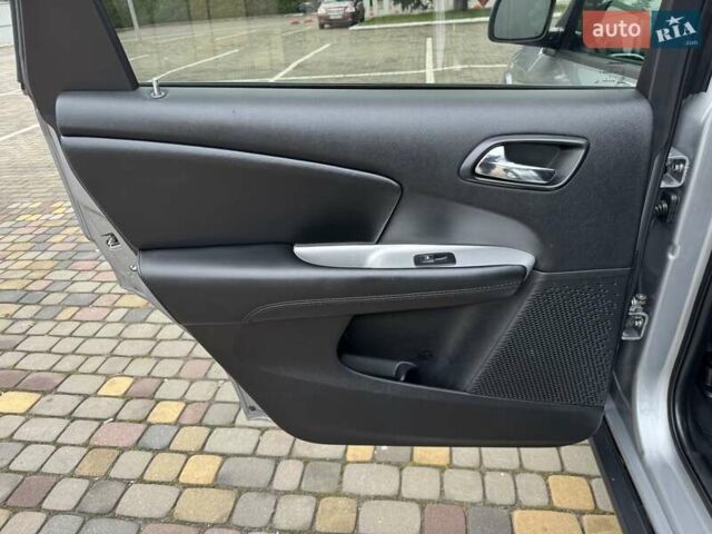 Сірий Додж Джорні, об'ємом двигуна 2.4 л та пробігом 124 тис. км за 13499 $, фото 39 на Automoto.ua