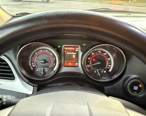 Серый Додж Джорни, объемом двигателя 2.36 л и пробегом 127 тыс. км за 14999 $, фото 24 на Automoto.ua