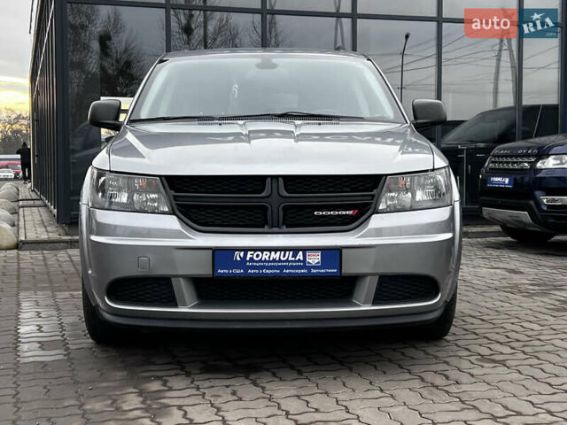Серый Додж Джорни, объемом двигателя 2.4 л и пробегом 126 тыс. км за 12790 $, фото 5 на Automoto.ua