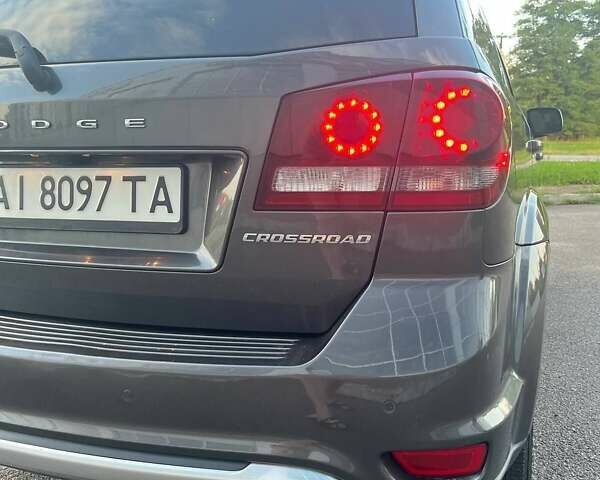 Серый Додж Джорни, объемом двигателя 2.36 л и пробегом 166 тыс. км за 12600 $, фото 3 на Automoto.ua