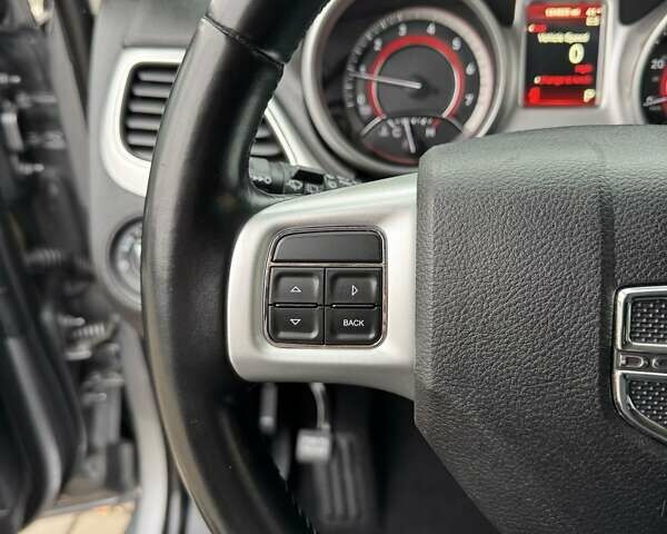 Сірий Додж Джорні, об'ємом двигуна 2.4 л та пробігом 124 тис. км за 13499 $, фото 33 на Automoto.ua