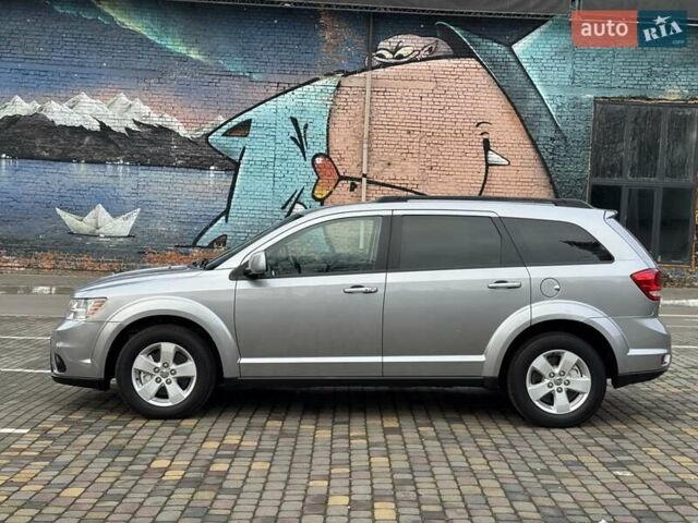 Сірий Додж Джорні, об'ємом двигуна 2.4 л та пробігом 124 тис. км за 13499 $, фото 4 на Automoto.ua