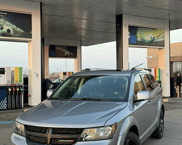 Серый Додж Джорни, объемом двигателя 2.36 л и пробегом 127 тыс. км за 14999 $, фото 7 на Automoto.ua
