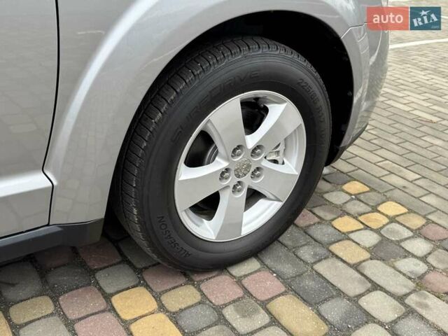 Сірий Додж Джорні, об'ємом двигуна 2.4 л та пробігом 124 тис. км за 13499 $, фото 65 на Automoto.ua