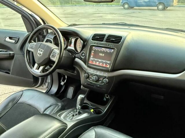 Сірий Додж Джорні, об'ємом двигуна 2.4 л та пробігом 127 тис. км за 14999 $, фото 10 на Automoto.ua