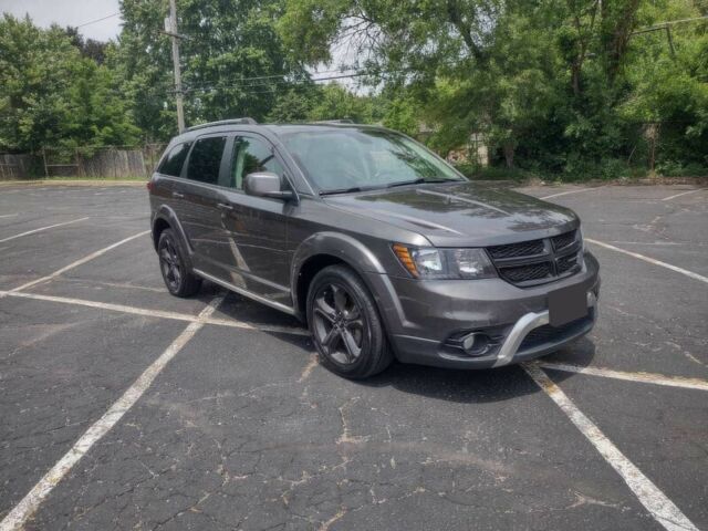 Серый Додж Джорни, объемом двигателя 2.4 л и пробегом 34 тыс. км за 8500 $, фото 2 на Automoto.ua