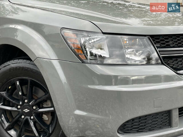 Додж Джорни 2020 в Киеве на Automoto.ua Серый Додж Джорни, объемом двигателя 2.36 л и пробегом 92 тыс. км за 14990 $, фото 2 на Automoto.ua