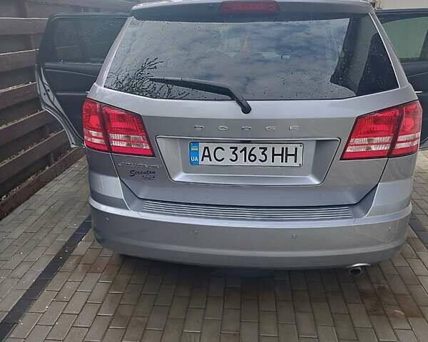 Серый Додж Джорни, объемом двигателя 2.36 л и пробегом 45 тыс. км за 14500 $, фото 3 на Automoto.ua