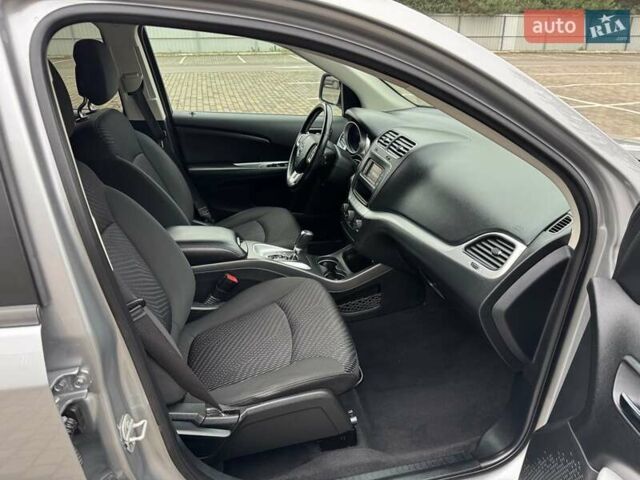 Сірий Додж Джорні, об'ємом двигуна 2.4 л та пробігом 124 тис. км за 13499 $, фото 19 на Automoto.ua