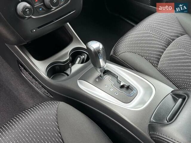 Сірий Додж Джорні, об'ємом двигуна 2.4 л та пробігом 124 тис. км за 13499 $, фото 30 на Automoto.ua