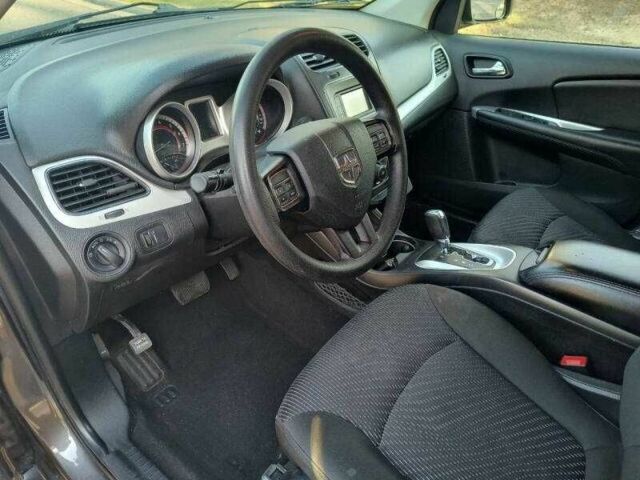 Серый Додж Джорни, объемом двигателя 2.4 л и пробегом 53 тыс. км за 2400 $, фото 9 на Automoto.ua