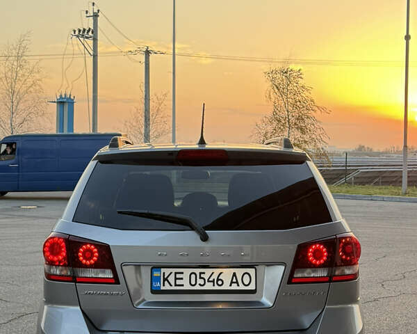 Серый Додж Джорни, объемом двигателя 2.36 л и пробегом 127 тыс. км за 14999 $, фото 9 на Automoto.ua