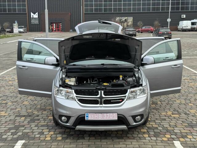 Серый Додж Джорни, объемом двигателя 2.4 л и пробегом 124 тыс. км за 13499 $, фото 14 на Automoto.ua