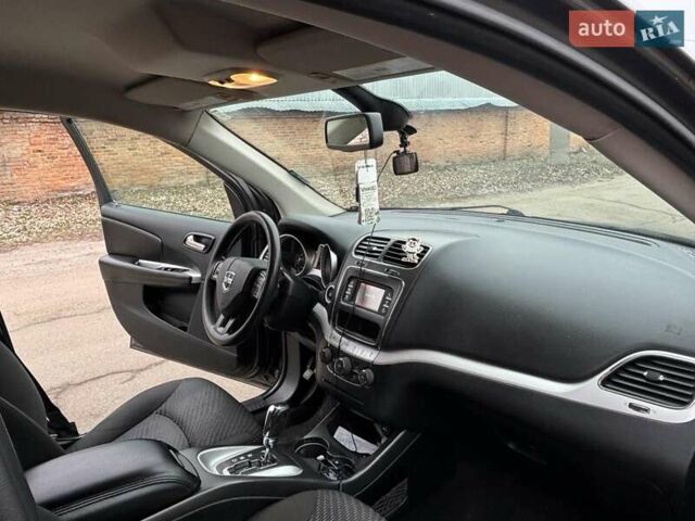 Серый Додж Джорни, объемом двигателя 2.4 л и пробегом 122 тыс. км за 13500 $, фото 4 на Automoto.ua