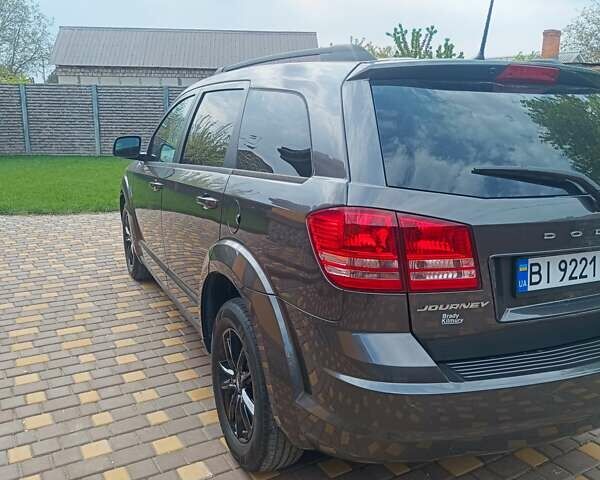 Сірий Додж Джорні, об'ємом двигуна 2.36 л та пробігом 26 тис. км за 15400 $, фото 3 на Automoto.ua