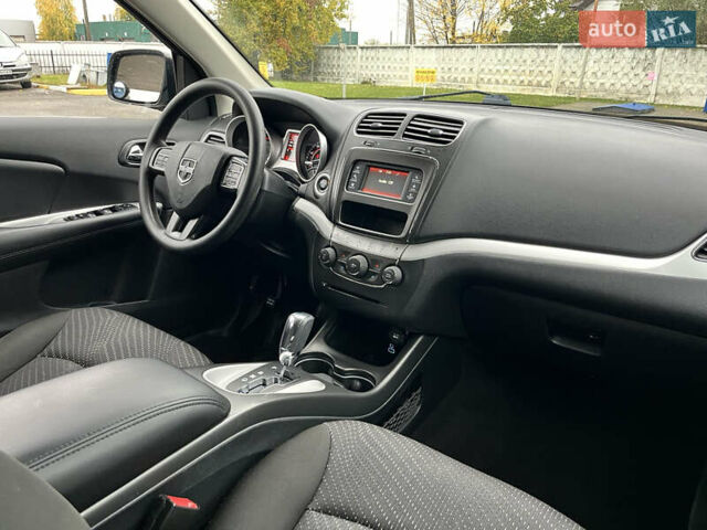 Серый Додж Джорни, объемом двигателя 2.36 л и пробегом 105 тыс. км за 13600 $, фото 29 на Automoto.ua