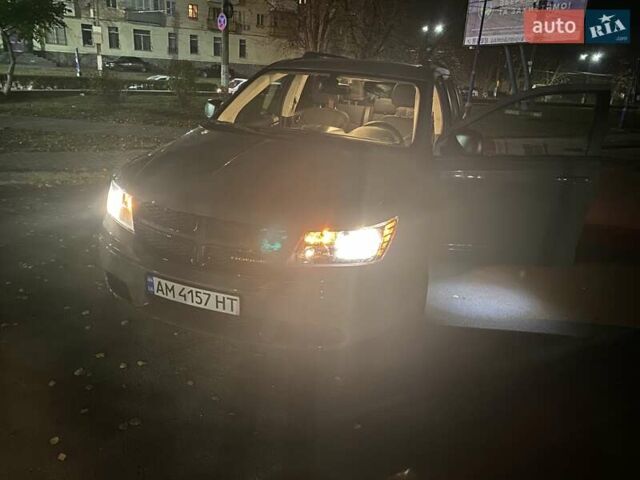 Сірий Додж Джорні, об'ємом двигуна 2.36 л та пробігом 39 тис. км за 14900 $, фото 5 на Automoto.ua