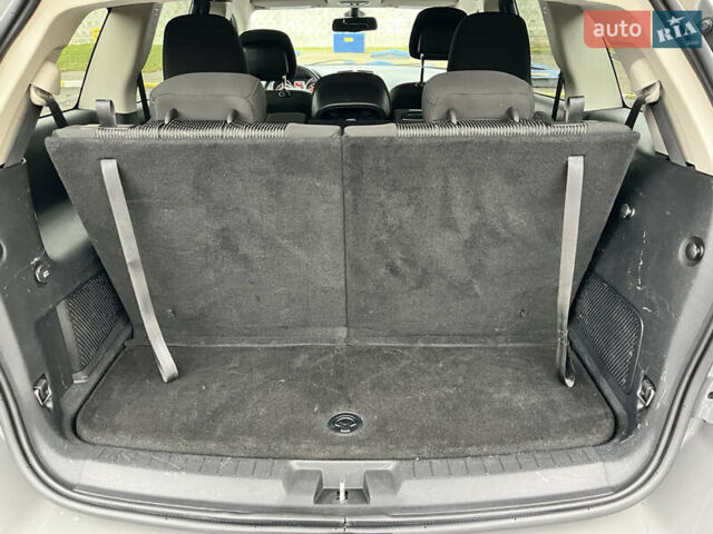 Серый Додж Джорни, объемом двигателя 2.36 л и пробегом 105 тыс. км за 13600 $, фото 42 на Automoto.ua