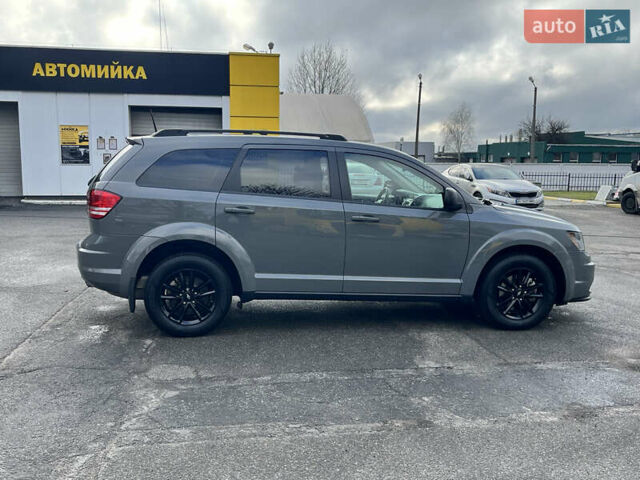 Серый Додж Джорни, объемом двигателя 2.36 л и пробегом 106 тыс. км за 13500 $, фото 17 на Automoto.ua