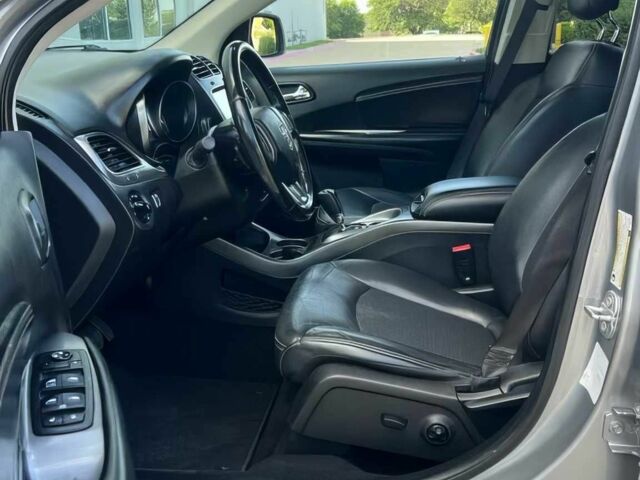 Серый Додж Джорни, объемом двигателя 2.4 л и пробегом 44 тыс. км за 8900 $, фото 9 на Automoto.ua