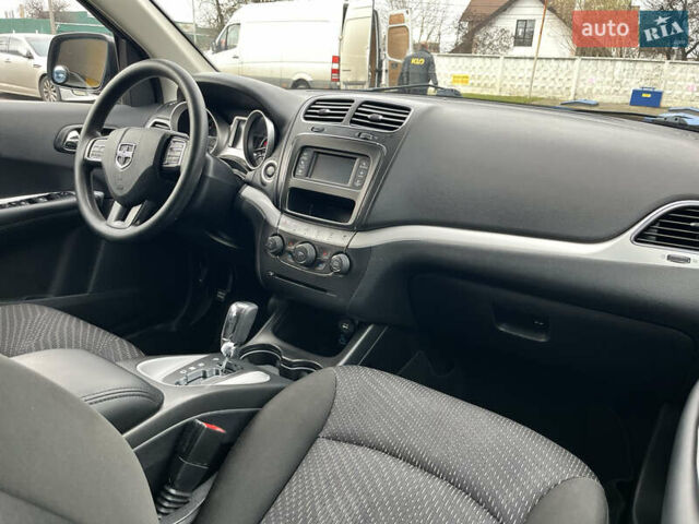Серый Додж Джорни, объемом двигателя 2.36 л и пробегом 106 тыс. км за 13500 $, фото 40 на Automoto.ua