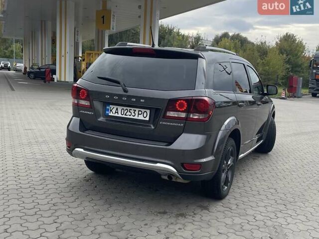 Додж Джорни 2020 в Киеве на Automoto.ua Серый Додж Джорни, объемом двигателя 2.36 л и пробегом 99 тыс. км за 14600 $, фото 5 на Automoto.ua