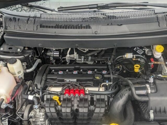 Серый Додж Джорни, объемом двигателя 2 л и пробегом 167 тыс. км за 12900 $, фото 11 на Automoto.ua