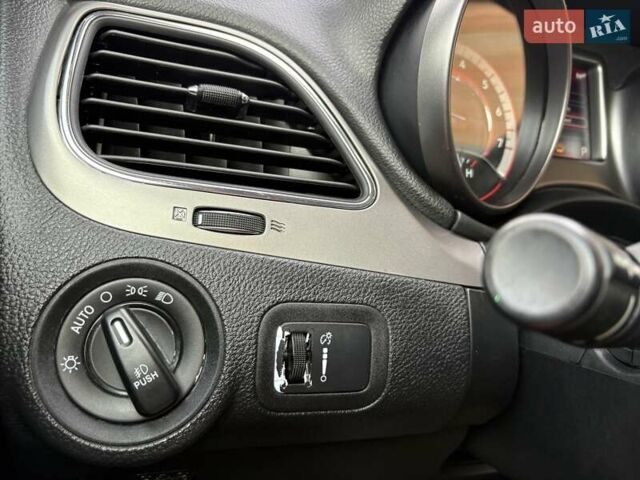 Додж Джорни 2020 в Киеве на Automoto.ua Серый Додж Джорни, объемом двигателя 2.36 л и пробегом 153 тыс. км за 13700 $, фото 17 на Automoto.ua