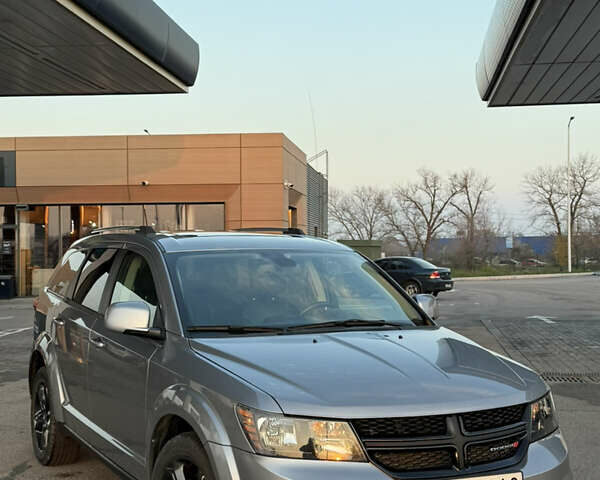 Серый Додж Джорни, объемом двигателя 2.36 л и пробегом 127 тыс. км за 14999 $, фото 1 на Automoto.ua