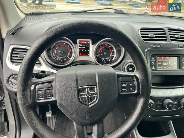 Серый Додж Джорни, объемом двигателя 2.36 л и пробегом 106 тыс. км за 13500 $, фото 31 на Automoto.ua