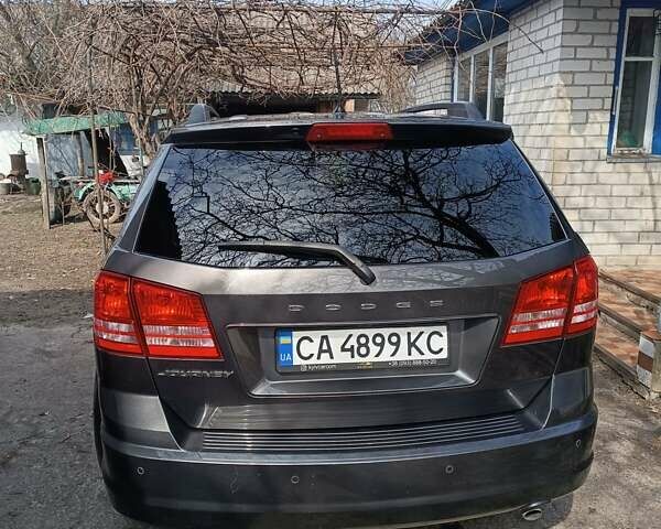 Серый Додж Джорни, объемом двигателя 2.36 л и пробегом 40 тыс. км за 14000 $, фото 1 на Automoto.ua