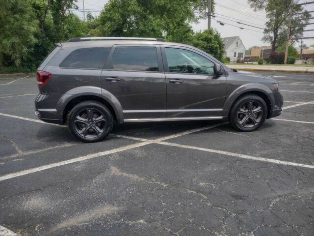 Серый Додж Джорни, объемом двигателя 2.4 л и пробегом 34 тыс. км за 8500 $, фото 4 на Automoto.ua