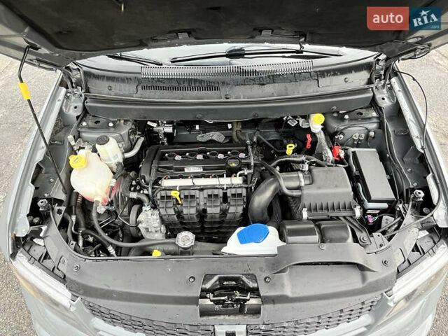 Серый Додж Джорни, объемом двигателя 2.36 л и пробегом 106 тыс. км за 13500 $, фото 53 на Automoto.ua