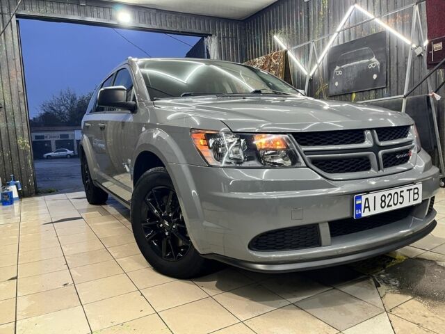 Сірий Додж Джорні, об'ємом двигуна 2.4 л та пробігом 105 тис. км за 13600 $, фото 5 на Automoto.ua