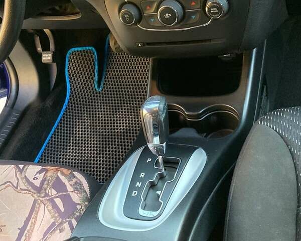 Синій Додж Джорні, об'ємом двигуна 2.4 л та пробігом 198 тис. км за 10200 $, фото 13 на Automoto.ua