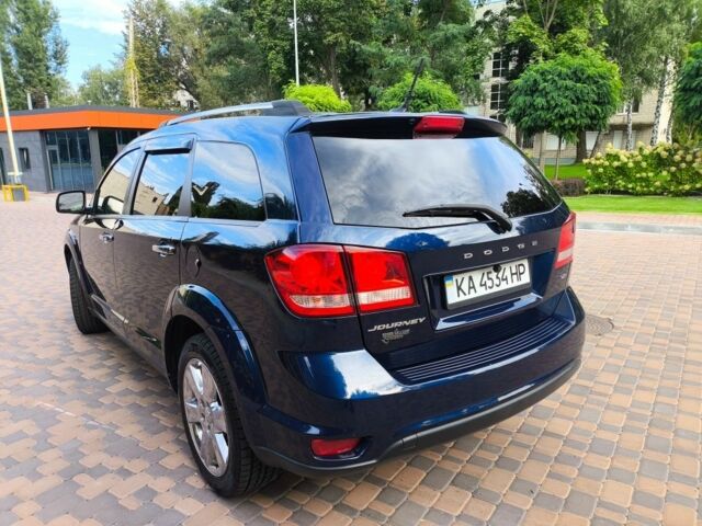 Синий Додж Джорни, объемом двигателя 2.4 л и пробегом 163 тыс. км за 11400 $, фото 5 на Automoto.ua
