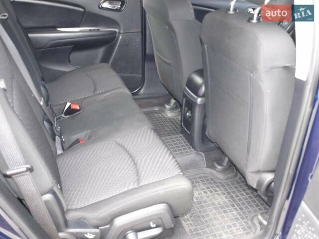 Синий Додж Джорни, объемом двигателя 2.4 л и пробегом 96 тыс. км за 12000 $, фото 8 на Automoto.ua