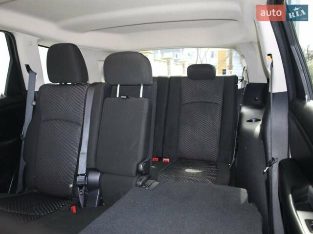 Синий Додж Джорни, объемом двигателя 2.4 л и пробегом 96 тыс. км за 12000 $, фото 6 на Automoto.ua