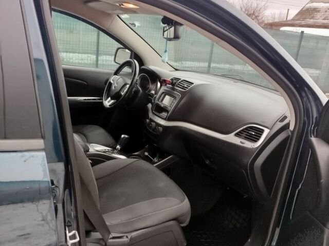 Синий Додж Джорни, объемом двигателя 2.4 л и пробегом 246 тыс. км за 9000 $, фото 3 на Automoto.ua