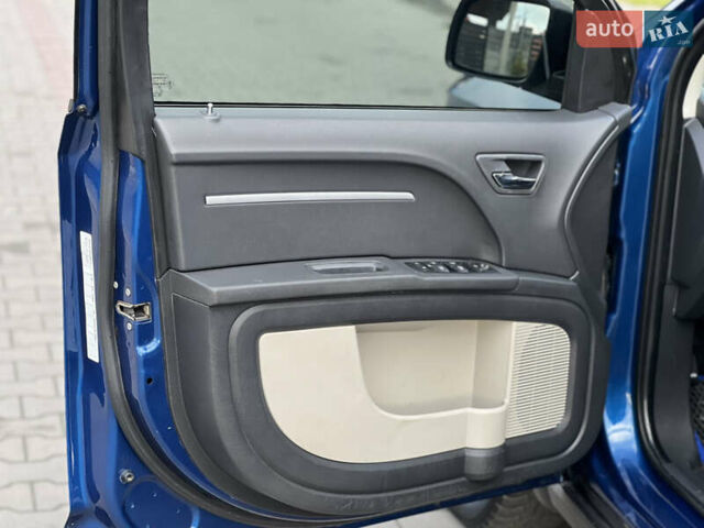 Синий Додж Джорни, объемом двигателя 2 л и пробегом 312 тыс. км за 7000 $, фото 20 на Automoto.ua