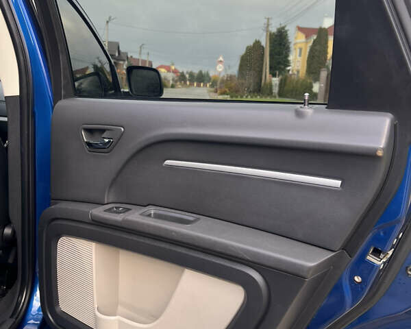 Синий Додж Джорни, объемом двигателя 2 л и пробегом 312 тыс. км за 7000 $, фото 15 на Automoto.ua