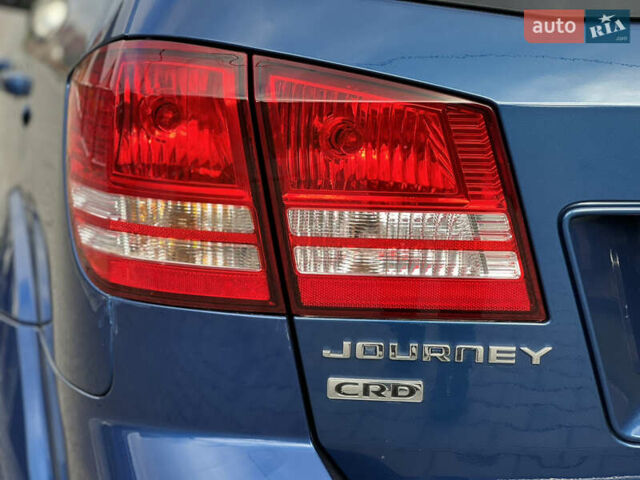 Синий Додж Джорни, объемом двигателя 2 л и пробегом 312 тыс. км за 7000 $, фото 4 на Automoto.ua